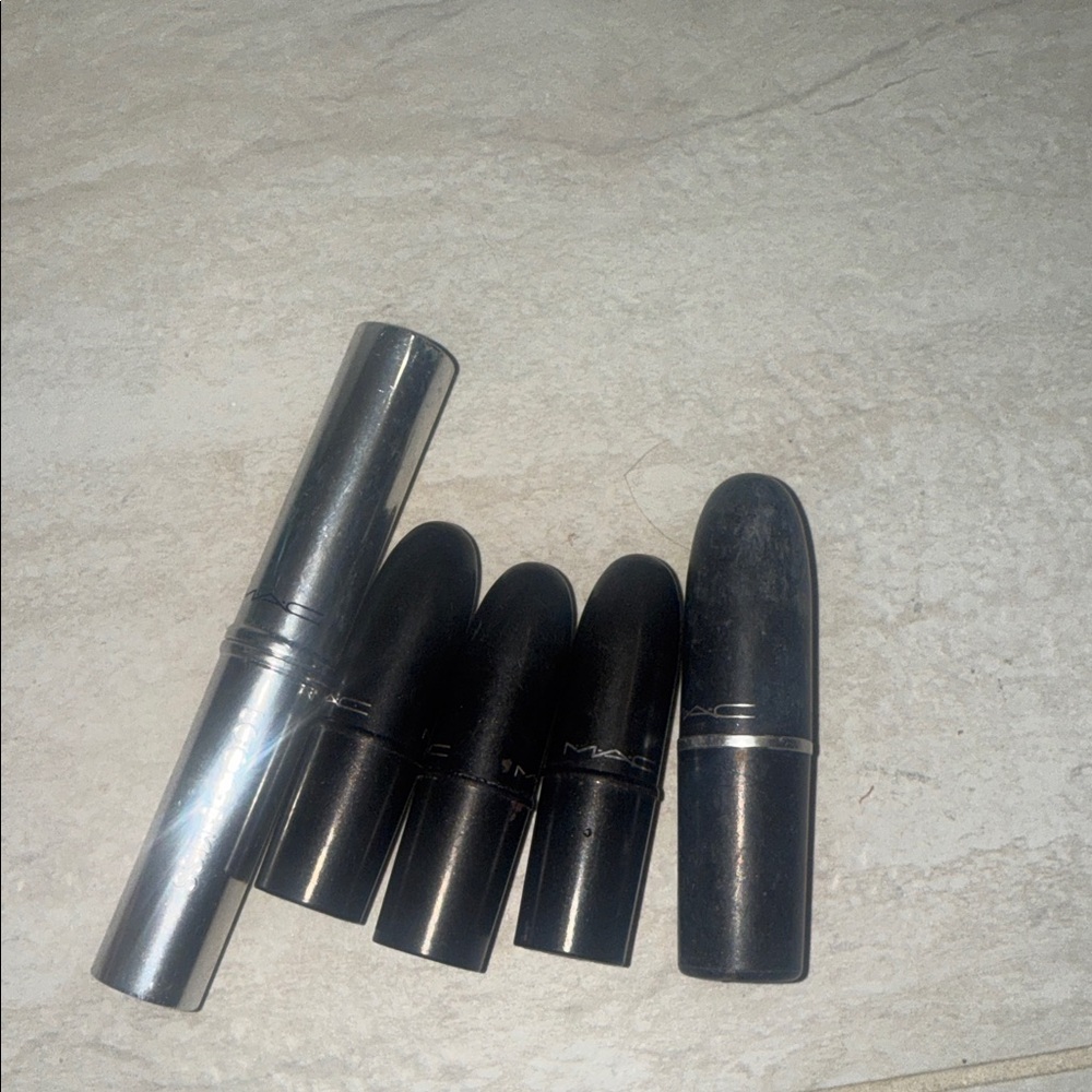 Lipsticks MAC